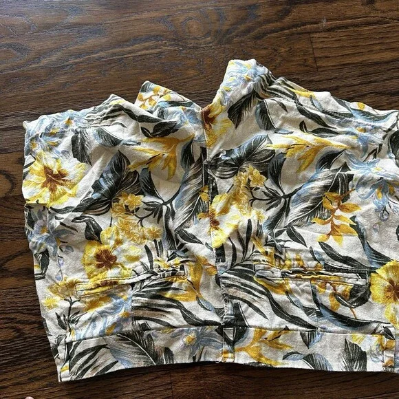 Old Navy Everyday Shorts Yellow Tropical Print Linen Rayon Mid Rise Zip Fly 8 - Picture 9 of 17